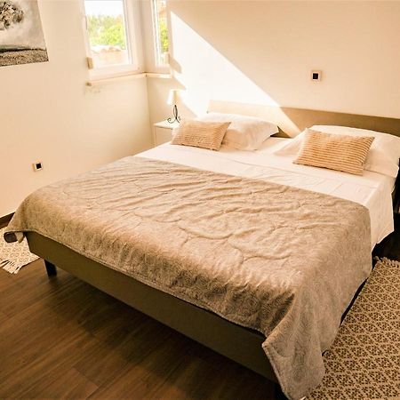 Apartment Sea&Mountain Vinjerac Zewnętrze zdjęcie
